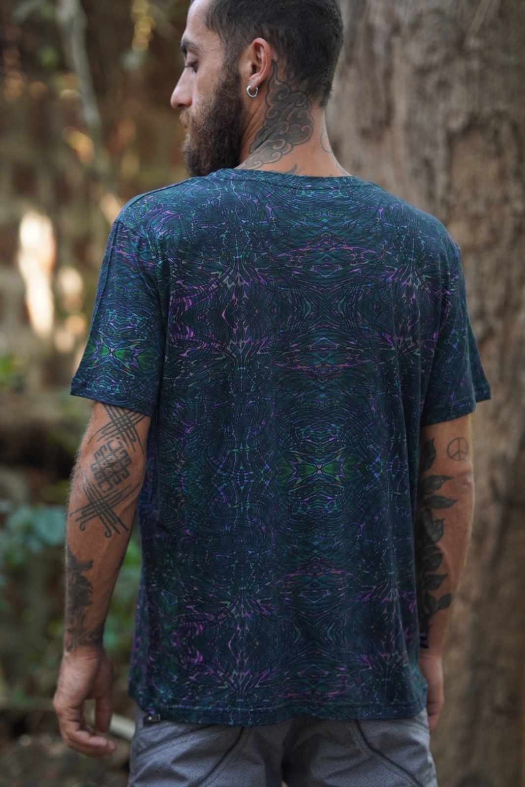 After-burn | Cyber Geometrischer Print Herren Bambus-T-Shirt