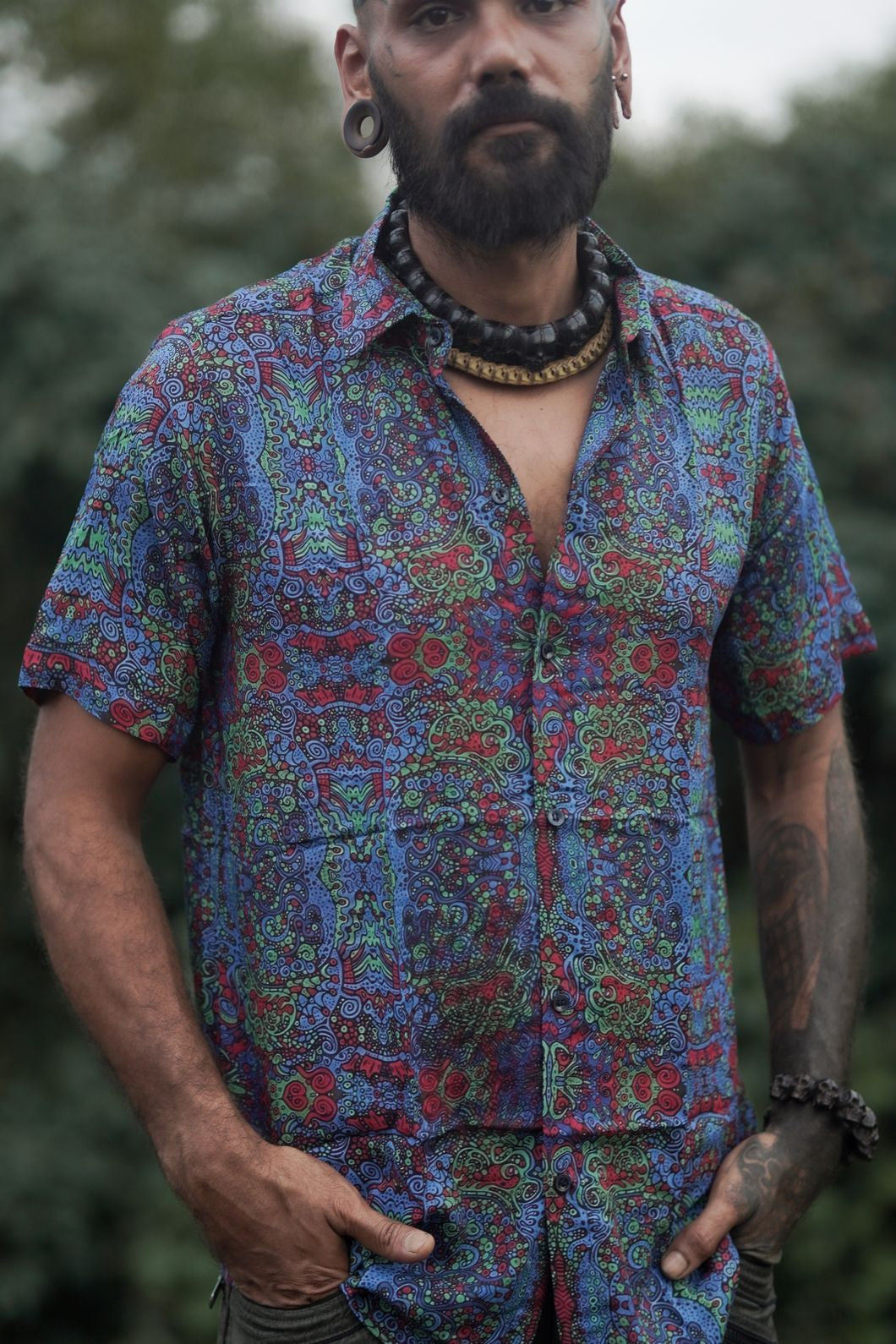Forest Myth – Bambus-Leichtgewicht-Sommerkleidung Trippy Psychedelisches bedrucktes Hemd