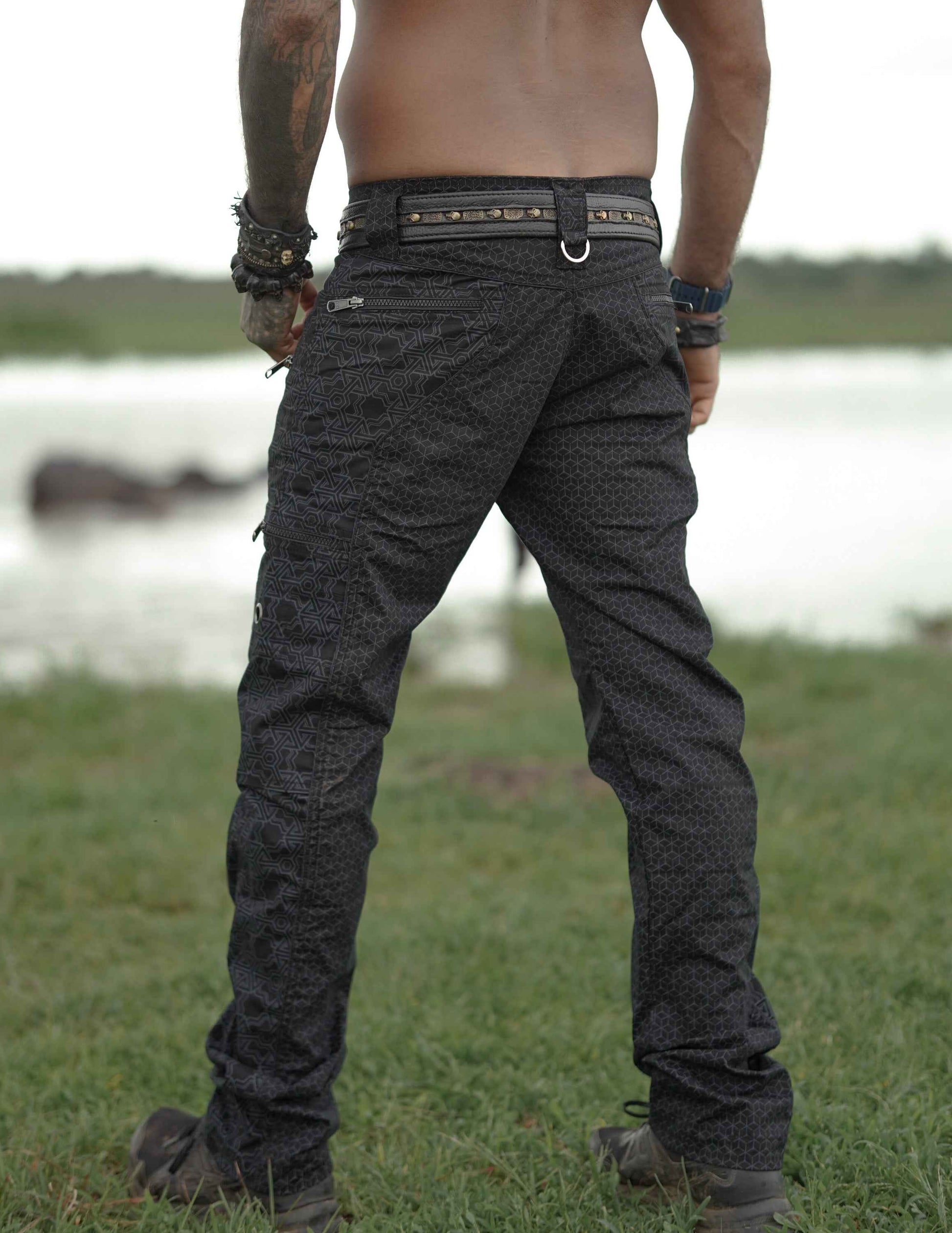 black geometric print mens psychedelic cargo pants back view