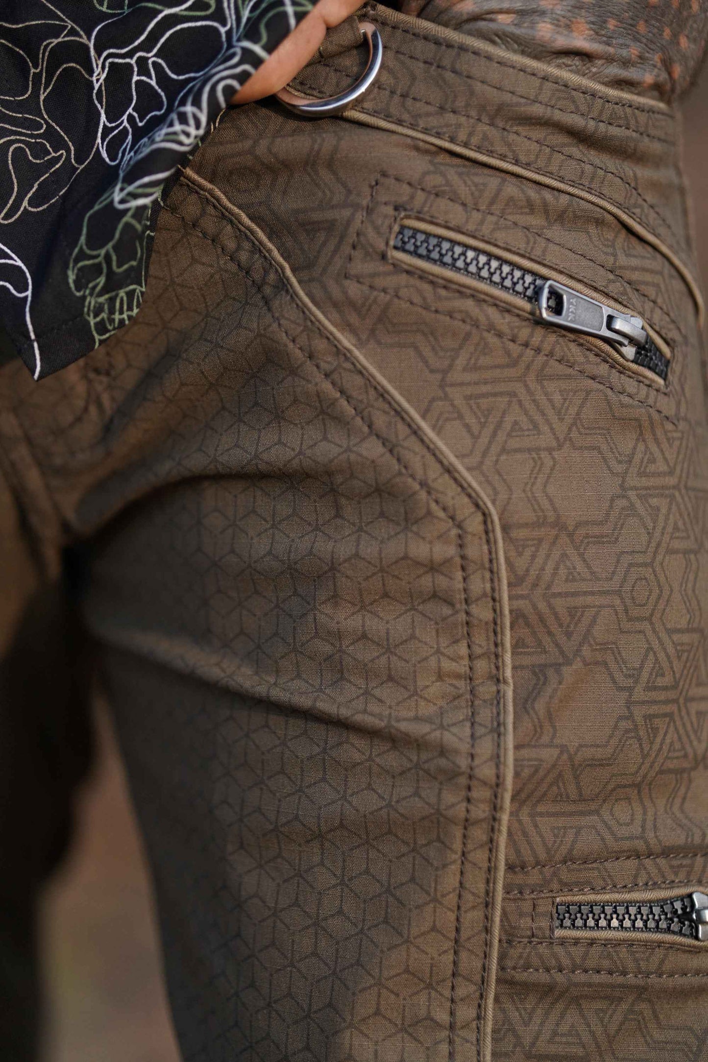 Pythagoras Abstract - Black NY Men's Multi Pocketed Cargo Pants