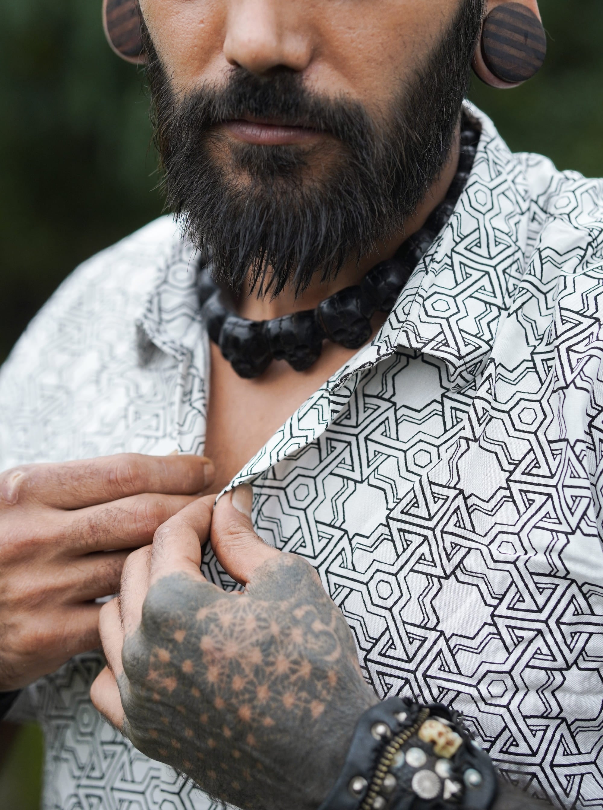Pythagoras white viscose shirt for men – button details