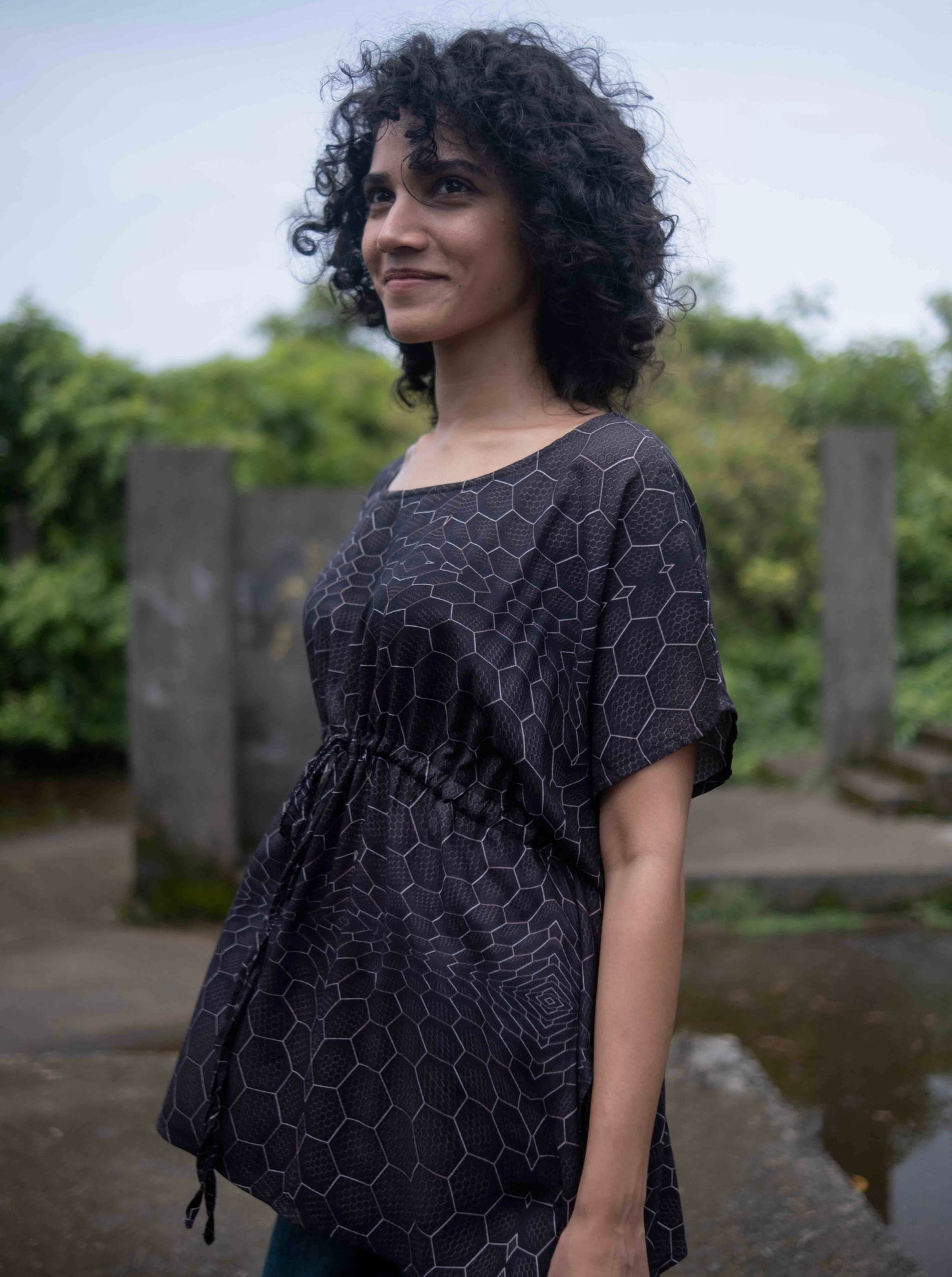 Psychedelic Festival Top – Atome & Moleküle Boho Viskose Tunika